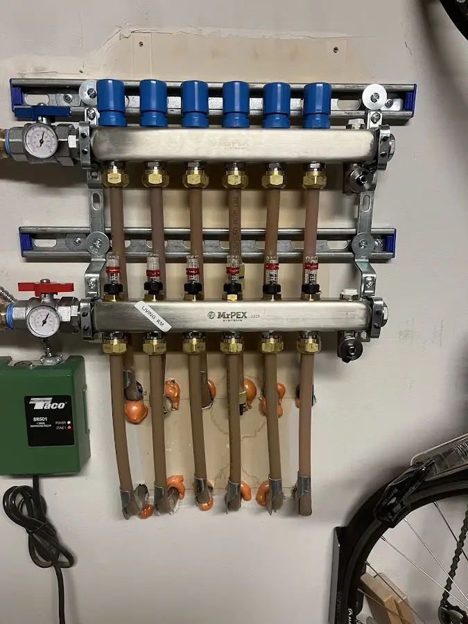 Plumber performing Leak Detection at a residential property in Bolivar